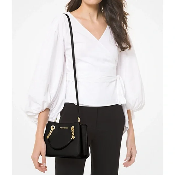 ✨HOST PICK✨Michael Kors Teagan Small Pebbled Leather Messenger Bag - Picture 3 of 14